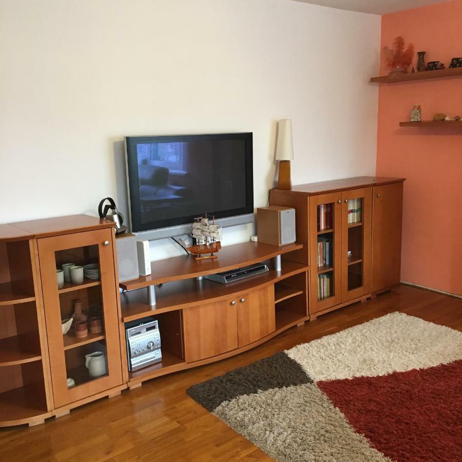Apartment Tekelova 95M2 เปรเชา ภายนอก รูปภาพ
