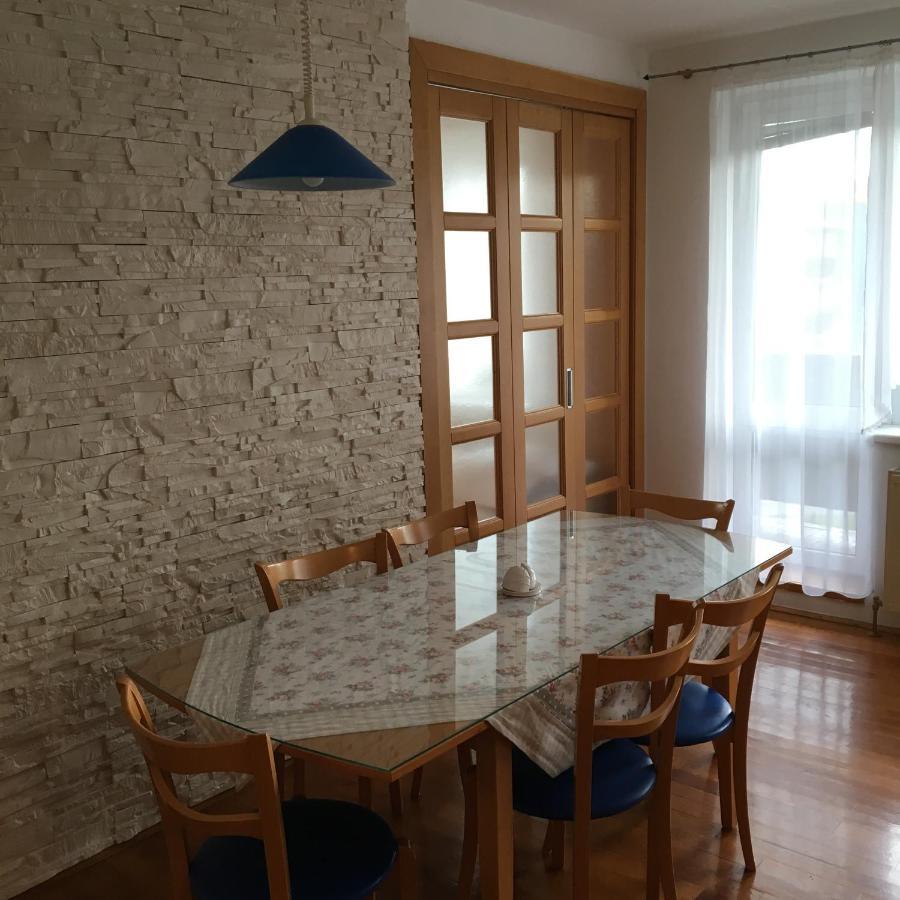 Apartment Tekelova 95M2 เปรเชา ภายนอก รูปภาพ