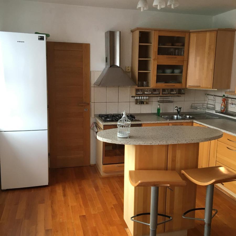 Apartment Tekelova 95M2 เปรเชา ภายนอก รูปภาพ